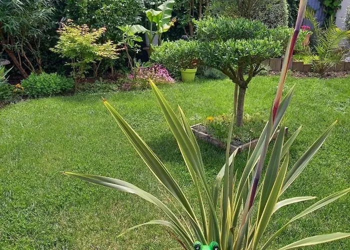 La D'hôtes D'isa Moindron